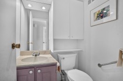 Powder room - 