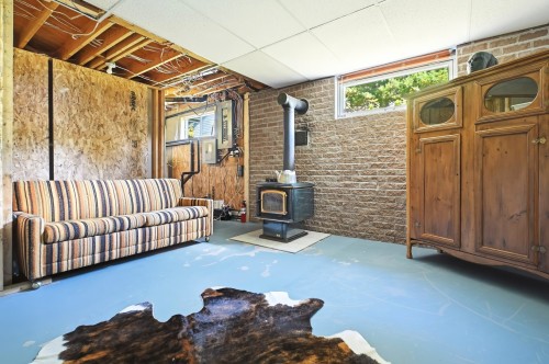 Salle familiale - 4495 Ch. De La Rivière-Aux-Sables, Saguenay (Lac-Kénogami), QC 