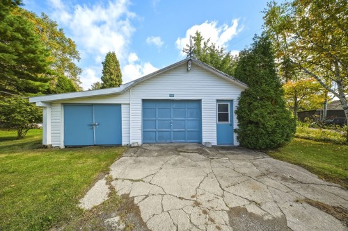 Garage - 4495 Ch. De La Rivière-Aux-Sables, Saguenay (Lac-Kénogami), QC 