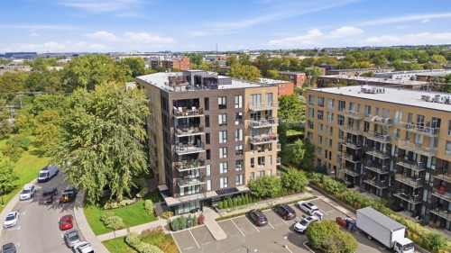Photo aérienne - 203-301 Av. De L'Académie, Dorval, QC 