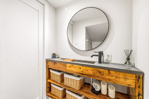 Powder room - 6085 Rue D'Aragon, Montréal (Le Sud-Ouest), QC 