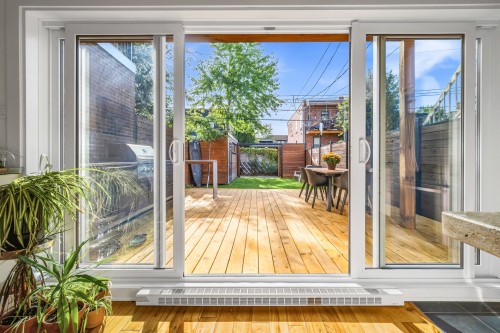 Courtyard - 6085 Rue D'Aragon, Montréal (Le Sud-Ouest), QC 
