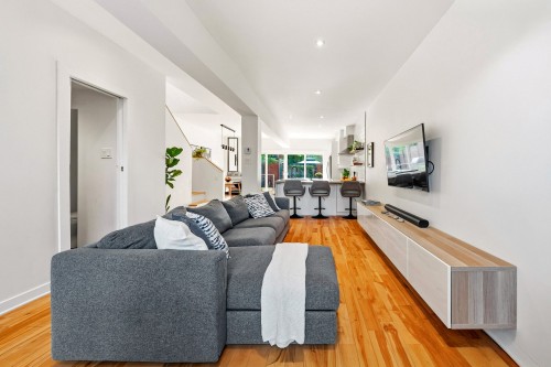 Living Room - 6085 Rue D'Aragon, Montréal (Le Sud-Ouest), QC 