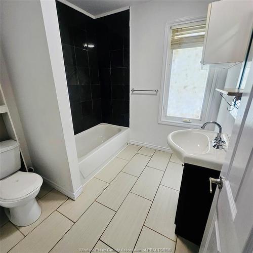 1197 Albert, Windsor, ON 