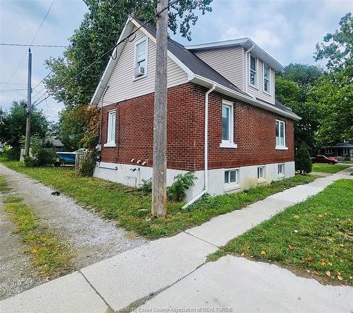 1197 Albert, Windsor, ON 