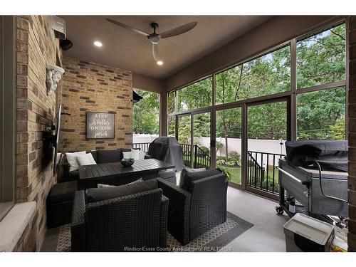 2216 Roxborough, Windsor, ON 