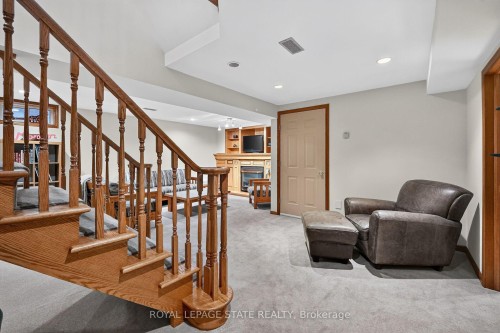 31 Princess Boulevard, Grimsby, ON 