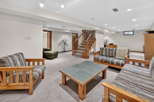31 Princess Boulevard, Grimsby, ON 