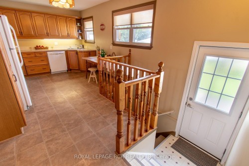 18 Oak Street, Barrie, ON 