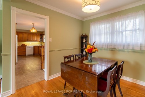 18 Oak Street, Barrie, ON 