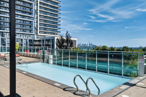 706-33 Shore Breeze Drive, Toronto, ON 