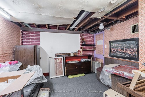 15 Kemp Square, Toronto, ON 
