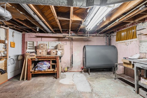 15 Kemp Square, Toronto, ON 