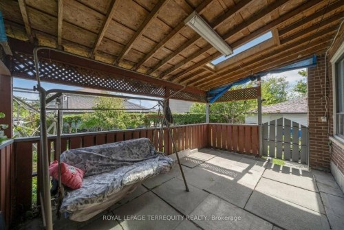 11 Dixiana Court, Toronto, ON 