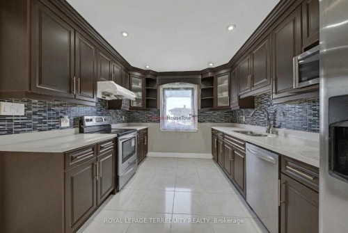11 Dixiana Court, Toronto, ON 
