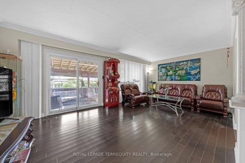 11 Dixiana Court, Toronto, ON 