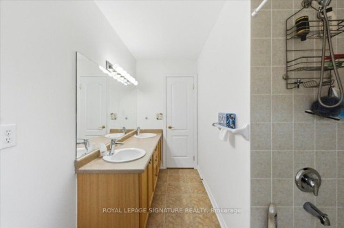 106 Craggview Drive, Toronto, ON 