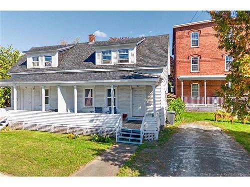2 River St, Fredericton, NB 