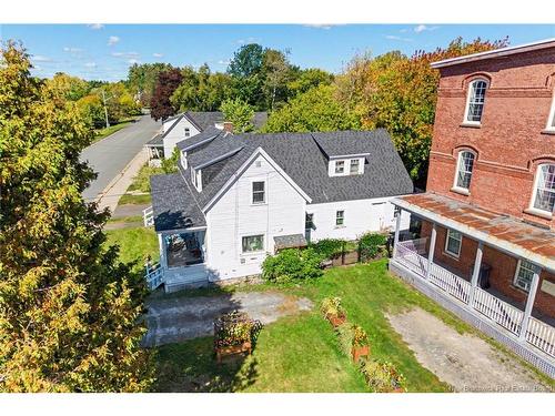 2 River St, Fredericton, NB 
