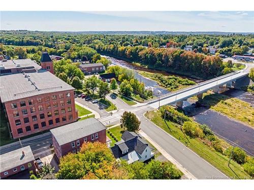 2 River St, Fredericton, NB 