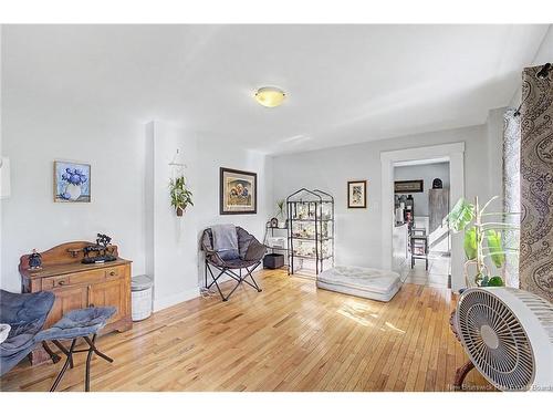 2 River St, Fredericton, NB 