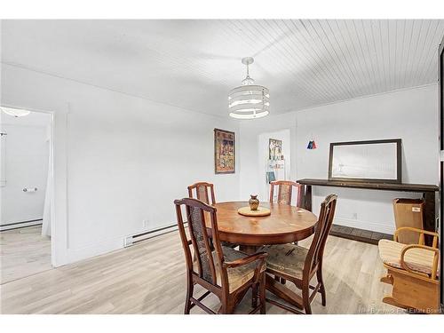 4 River St, Fredericton, NB 