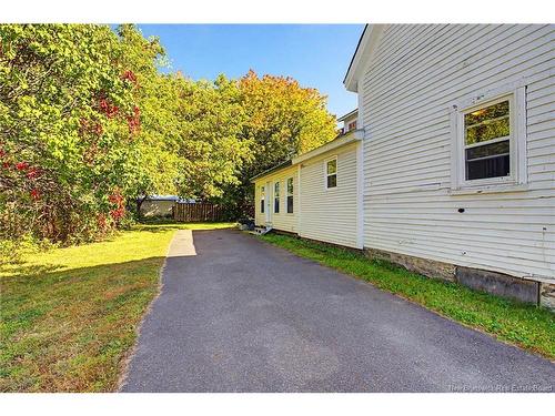 4 River St, Fredericton, NB 