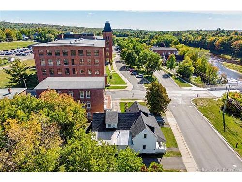 4 River St, Fredericton, NB 