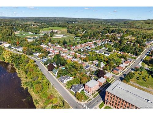 4 River St, Fredericton, NB 