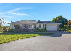 16 Darling CRT Quispamsis, NB E2G 1Z7