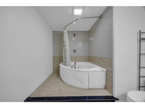 16 Darling Crt, Quispamsis, NB 