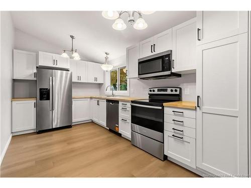 25 Vista Dr, Moncton, NB 