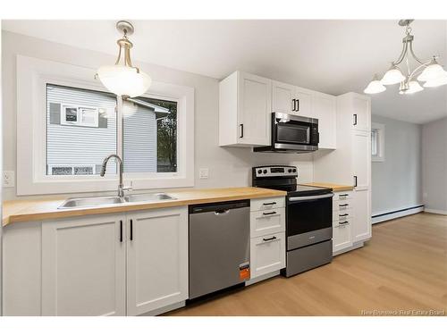 25 Vista Dr, Moncton, NB 