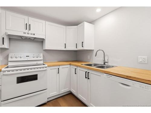 25 Vista Dr, Moncton, NB 