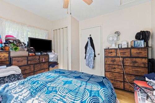 Chambre à coucher - 31A  - 31B Ch. Du Boisé, Val-Des-Monts, QC 