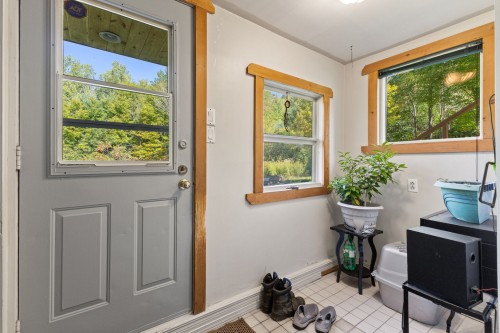 Hall d'entrée/Vestibule - 31A  - 31B Ch. Du Boisé, Val-Des-Monts, QC 