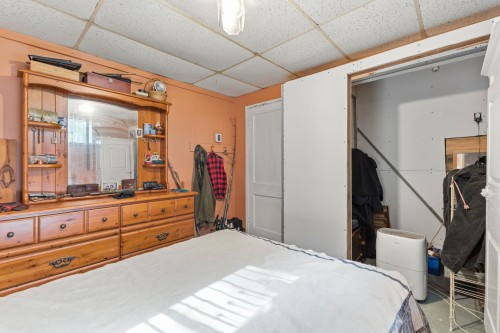 Chambre à coucher - 31A  - 31B Ch. Du Boisé, Val-Des-Monts, QC 