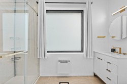 Salle de bains attenante à la CCP - 