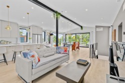 Salon - 
