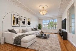 Salon - 