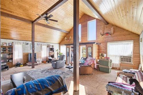 31 Maplewood Dr, Anola, MB 