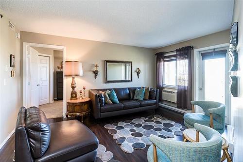 451-230 Fairhaven Rd, Winnipeg, MB 