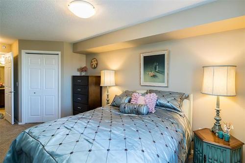 451-230 Fairhaven Rd, Winnipeg, MB 