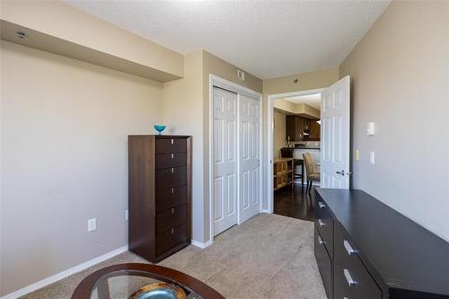 451-230 Fairhaven Rd, Winnipeg, MB 