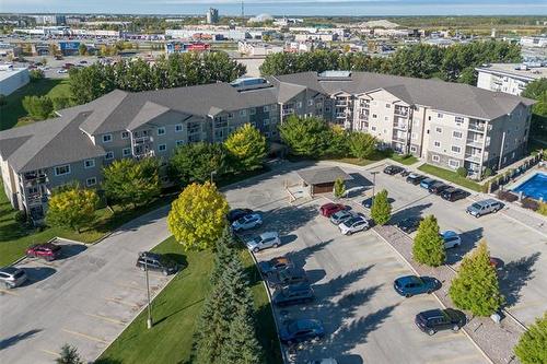 451-230 Fairhaven Rd, Winnipeg, MB 