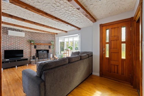 Living Room - 5 Rue Paquette, Salaberry-De-Valleyfield, QC 