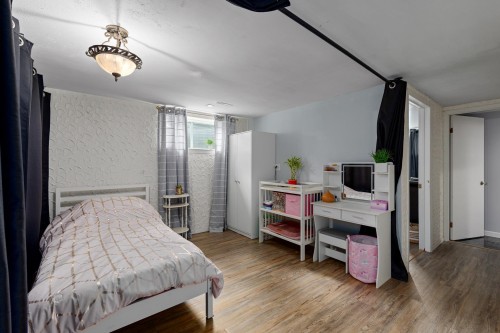 Bedroom - 5 Rue Paquette, Salaberry-De-Valleyfield, QC 