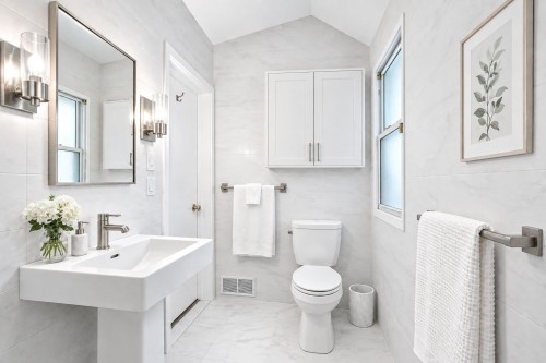 Salle de bains - 615 Av. Powell, Mont-Royal, QC 
