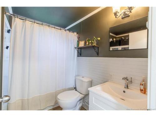 2 Orchard Cres, Picadilly, NB 