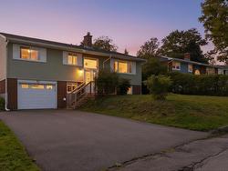 83 Ancaster Court  Cole Harbour, NS B2V 1J2